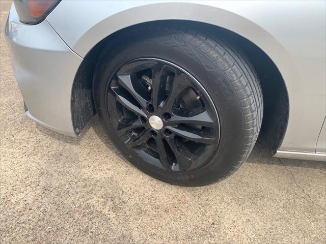 Chevrolet Malibu  2016