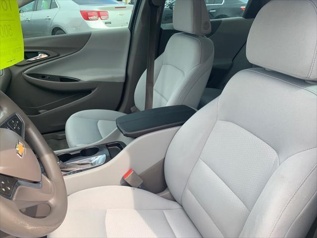 Chevrolet Malibu  2016