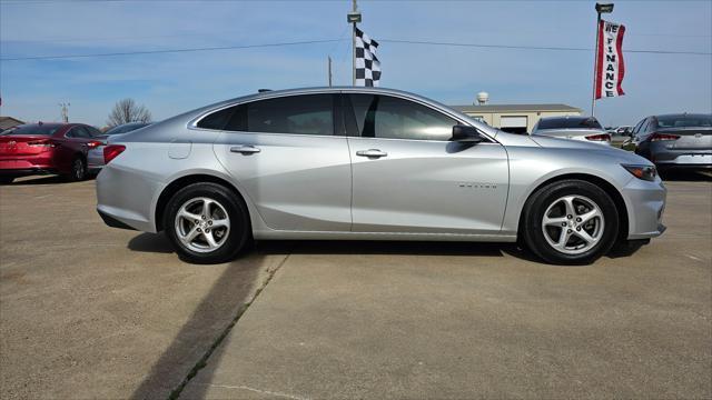 Chevrolet Malibu  2016