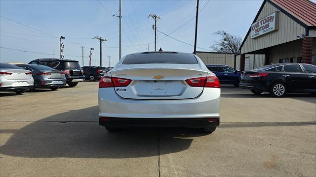 Chevrolet Malibu  2016