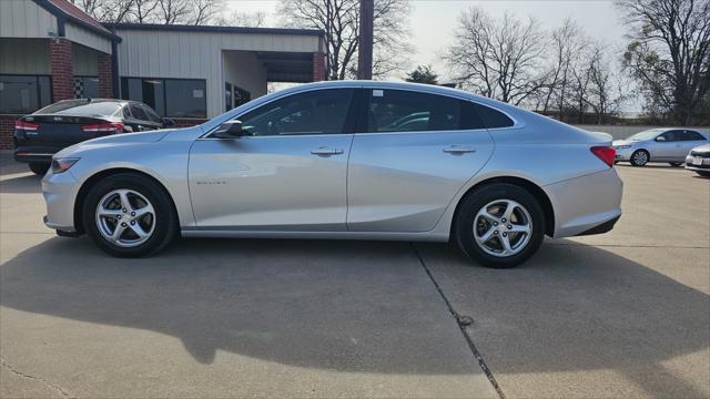Chevrolet Malibu  2016