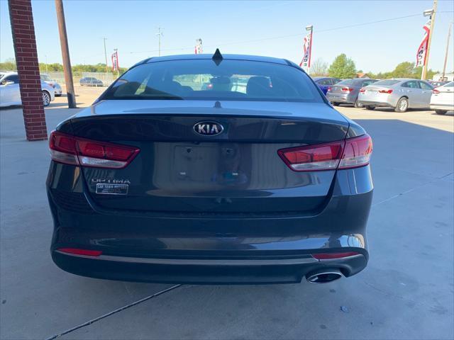 Kia Optima  2017