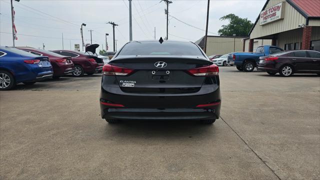 Hyundai Elantra  2018