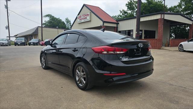 Hyundai Elantra  2018