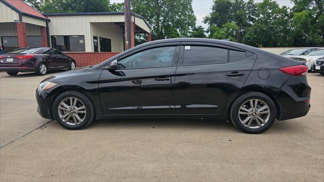 Hyundai Elantra  2018