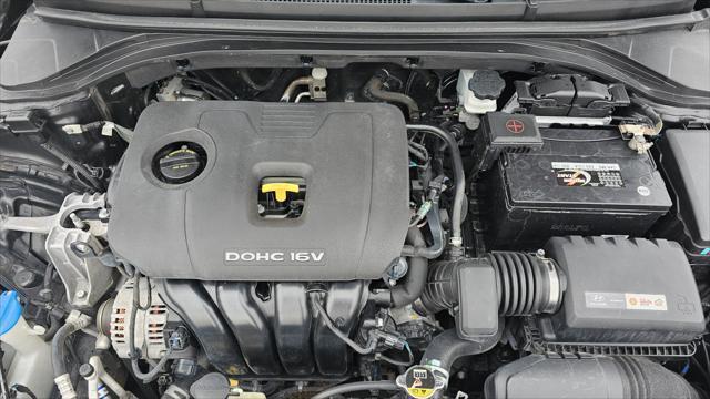 Hyundai Elantra  2018