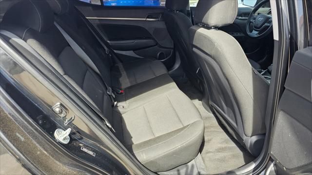 Hyundai Elantra  2018