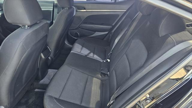 Hyundai Elantra  2018