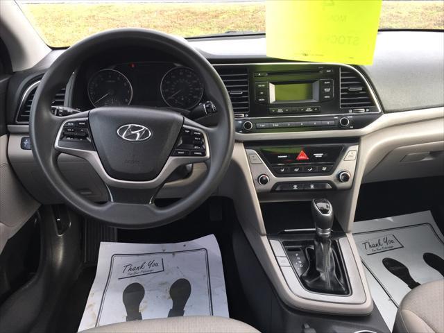 Hyundai Elantra  2017