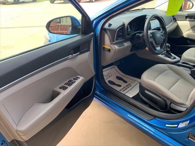 Hyundai Elantra  2017