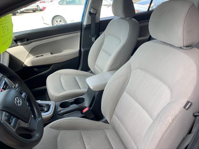 Hyundai Elantra  2017