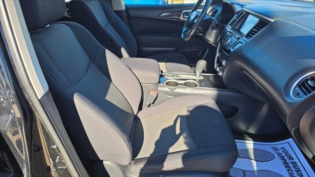 Nissan Pathfinder  2017