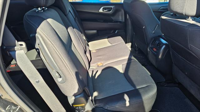 Nissan Pathfinder  2017