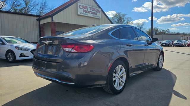 Chrysler 200  2015