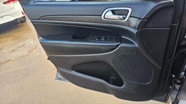 Jeep Grand Cherokee  2017