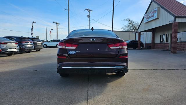 Kia Optima  2019