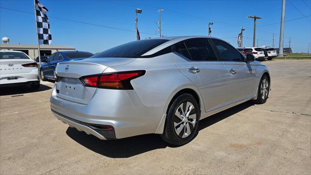 Nissan Altima  2020