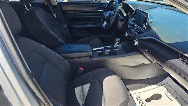 Nissan Altima  2020