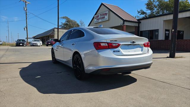 Chevrolet Malibu  2018