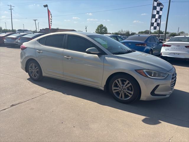 Hyundai Elantra  2017
