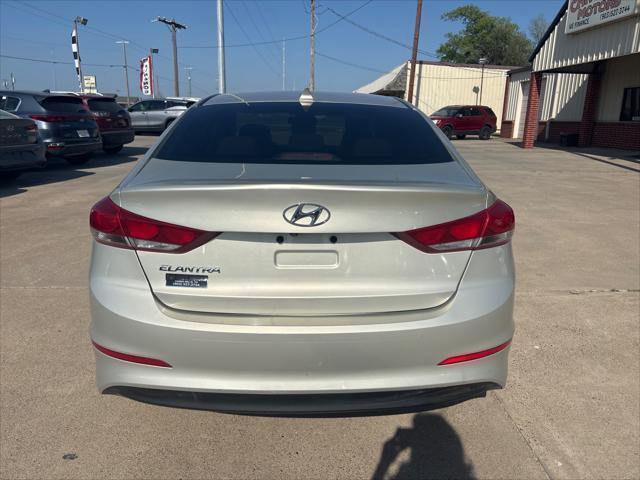 Hyundai Elantra  2017