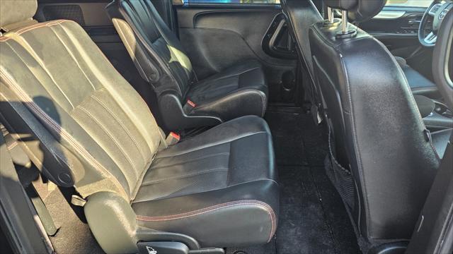 Dodge Grand Caravan  2017