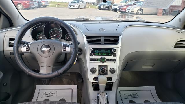 Chevrolet Malibu  2012