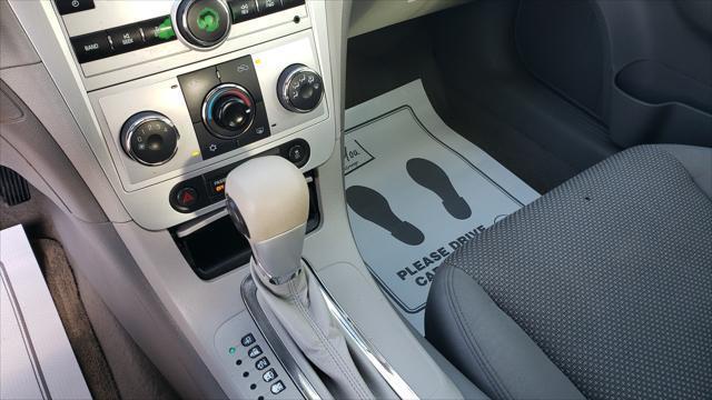 Chevrolet Malibu  2012