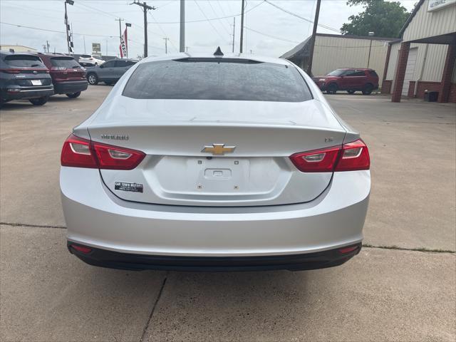 Chevrolet Malibu  2016