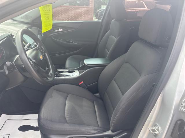 Chevrolet Malibu  2016