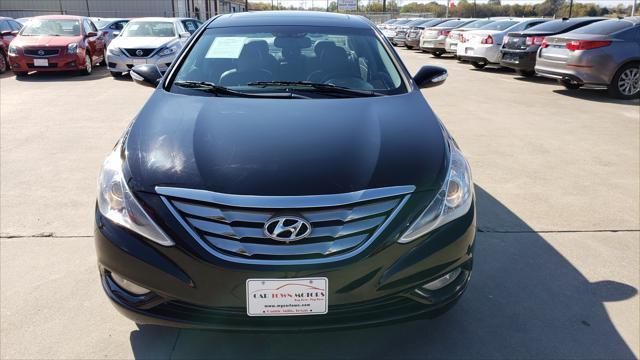 Hyundai Sonata  2011