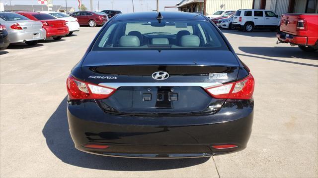 Hyundai Sonata  2011