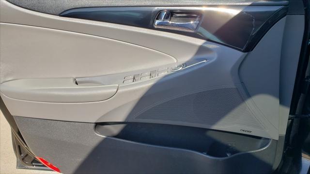 Hyundai Sonata  2011