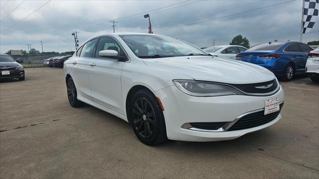 Chrysler 200  2015