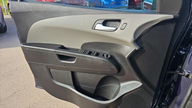 Chevrolet Sonic  2015