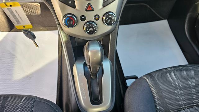 Chevrolet Sonic  2015