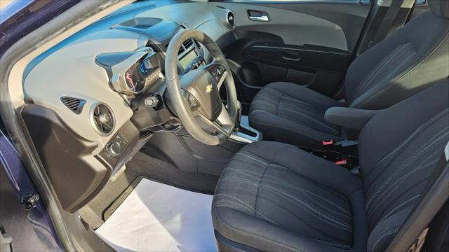 Chevrolet Sonic  2015