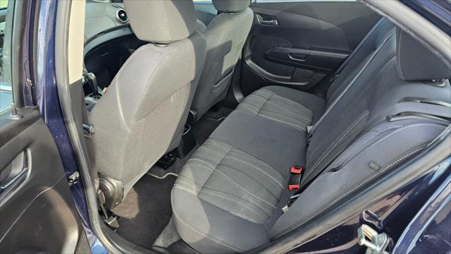 Chevrolet Sonic  2015