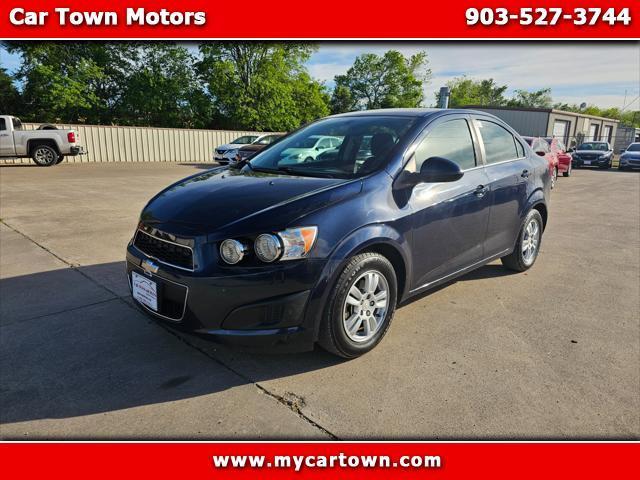 Chevrolet Sonic  2015
