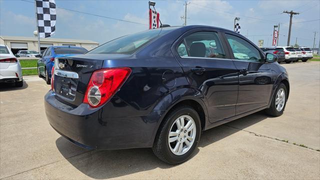 Chevrolet Sonic  2015