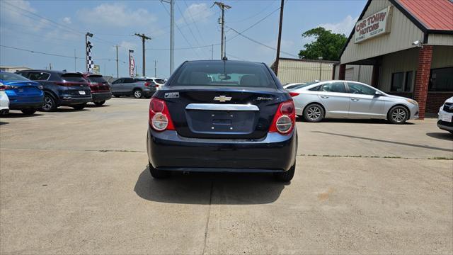 Chevrolet Sonic  2015
