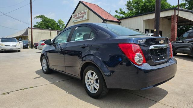 Chevrolet Sonic  2015