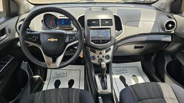 Chevrolet Sonic  2015