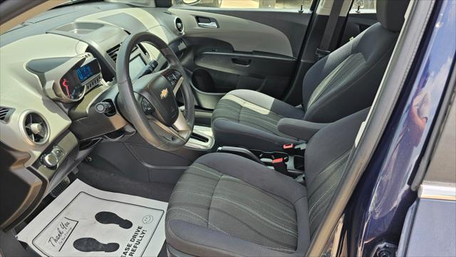 Chevrolet Sonic  2015