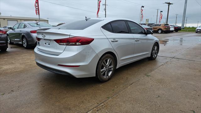 Hyundai Elantra  2017