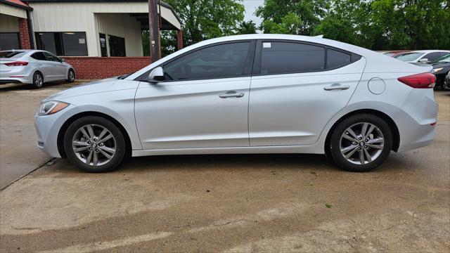 Hyundai Elantra  2017