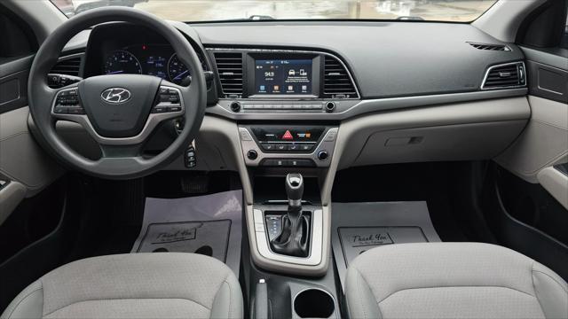 Hyundai Elantra  2017
