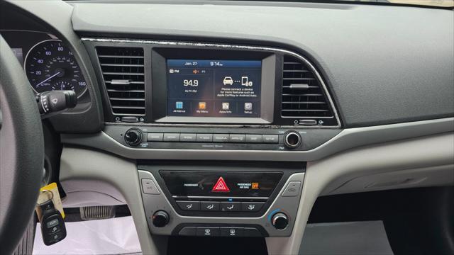 Hyundai Elantra  2017