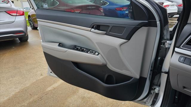 Hyundai Elantra  2017