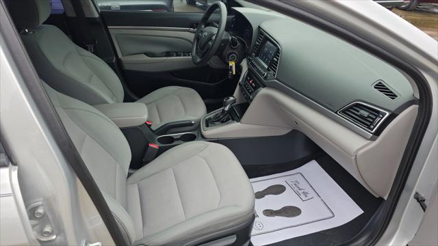 Hyundai Elantra  2017
